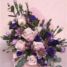 Envelope flower arrangement Pink 