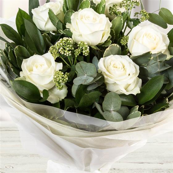 6 White Roses Design Six Long Stemmed White Roses Secret Garden Florist Nottingham